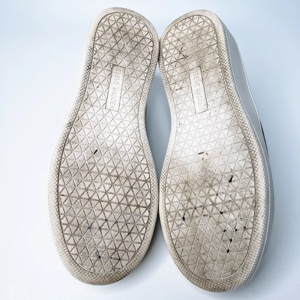 Steve Madden Belit Grommet Deco Slip‎ On Shoes